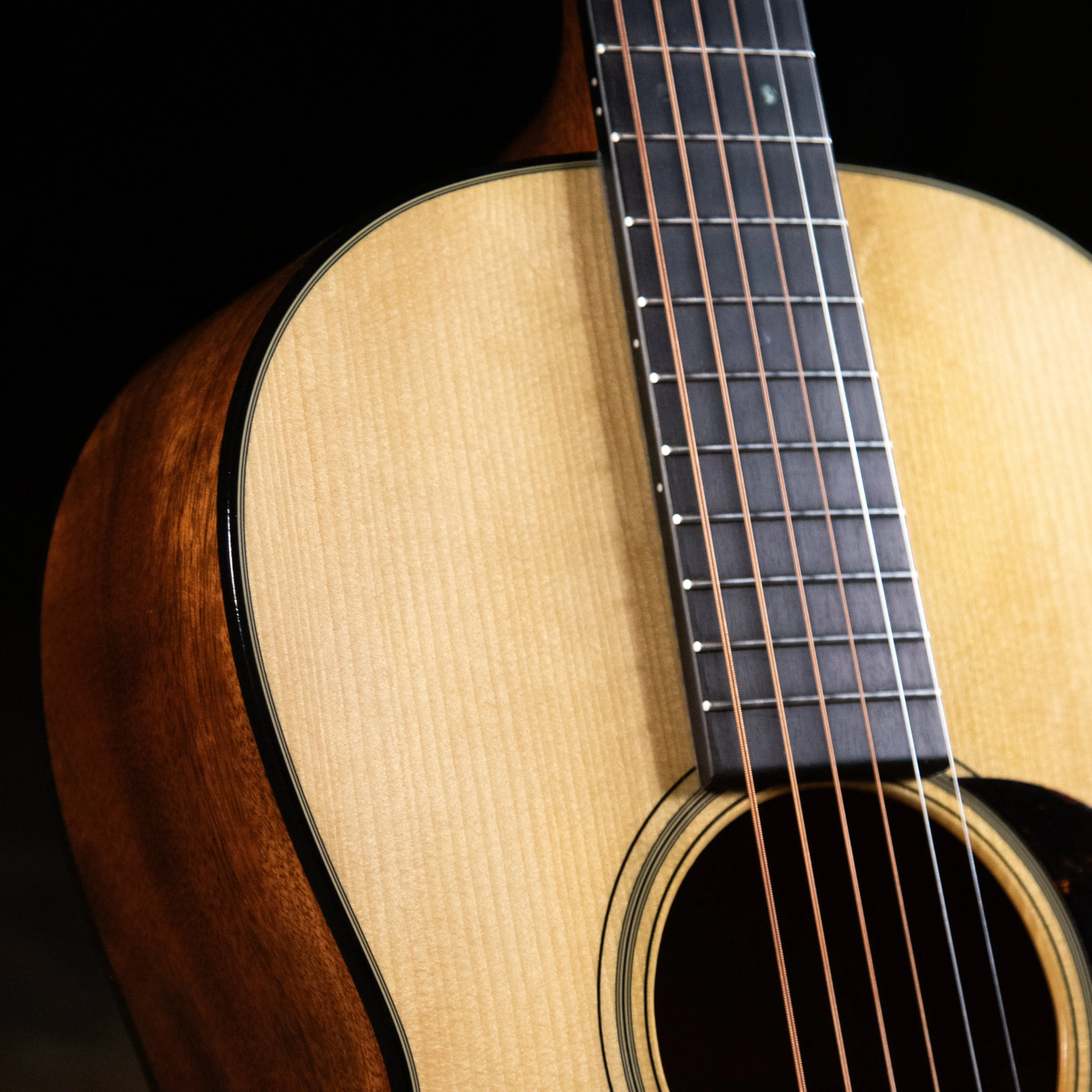 2023 Martin Custom Shop 00-18 Acoustic Guitar, Adirondack Spruce/Sinker Mahogany w/OHSC - Used
