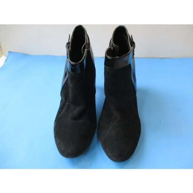 Bandolino Black Mod Suede And Patent Lizard Boloman Leather Upper Ankle Bootsbooties Size Us