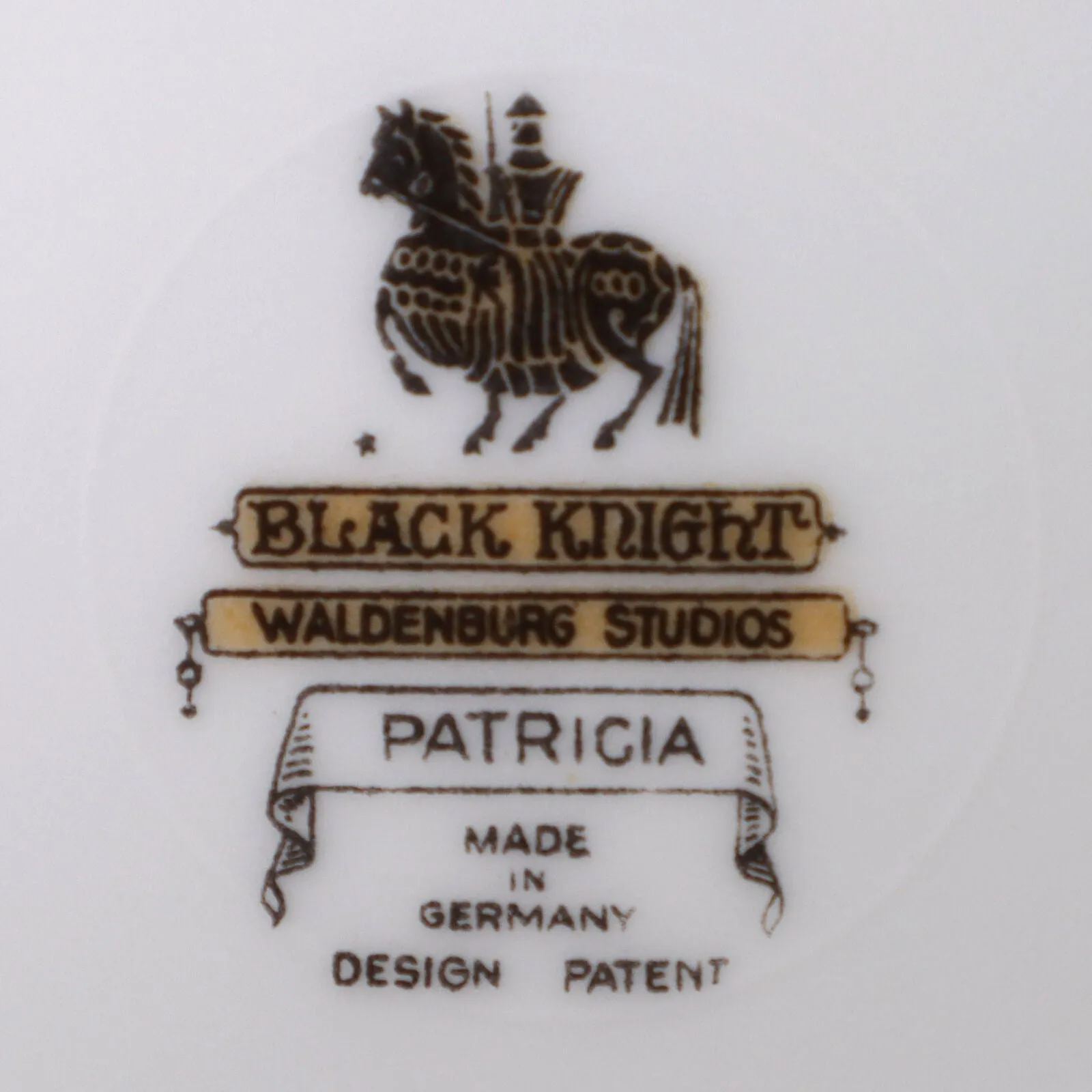 Black Knight Patricia Brown 5.25" Fruit Bowl Waldenburg Studios Late 1920's