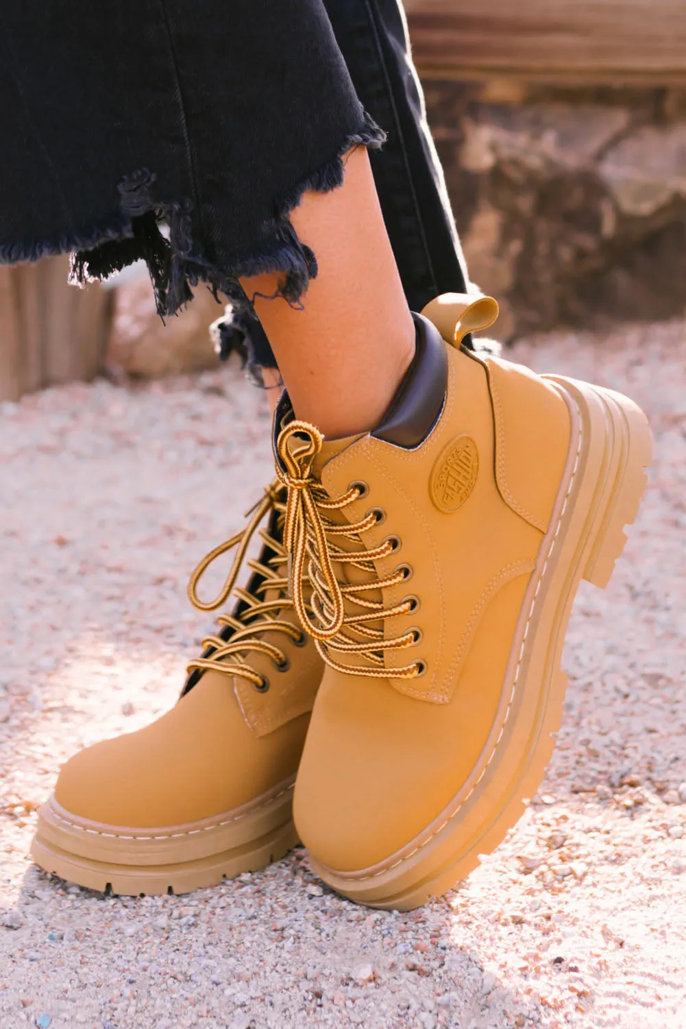 Women's Fashion Mid Heel Lace-up Doc Martin Boots